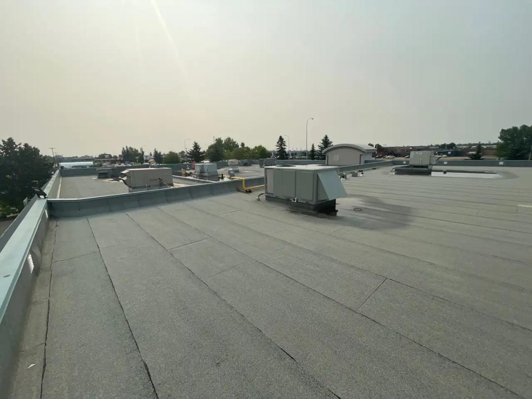 Standing water and detail around a roof drain